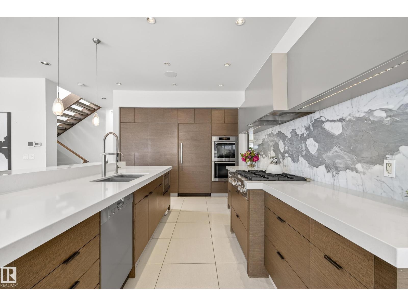 9415 144 ST NW, Edmonton