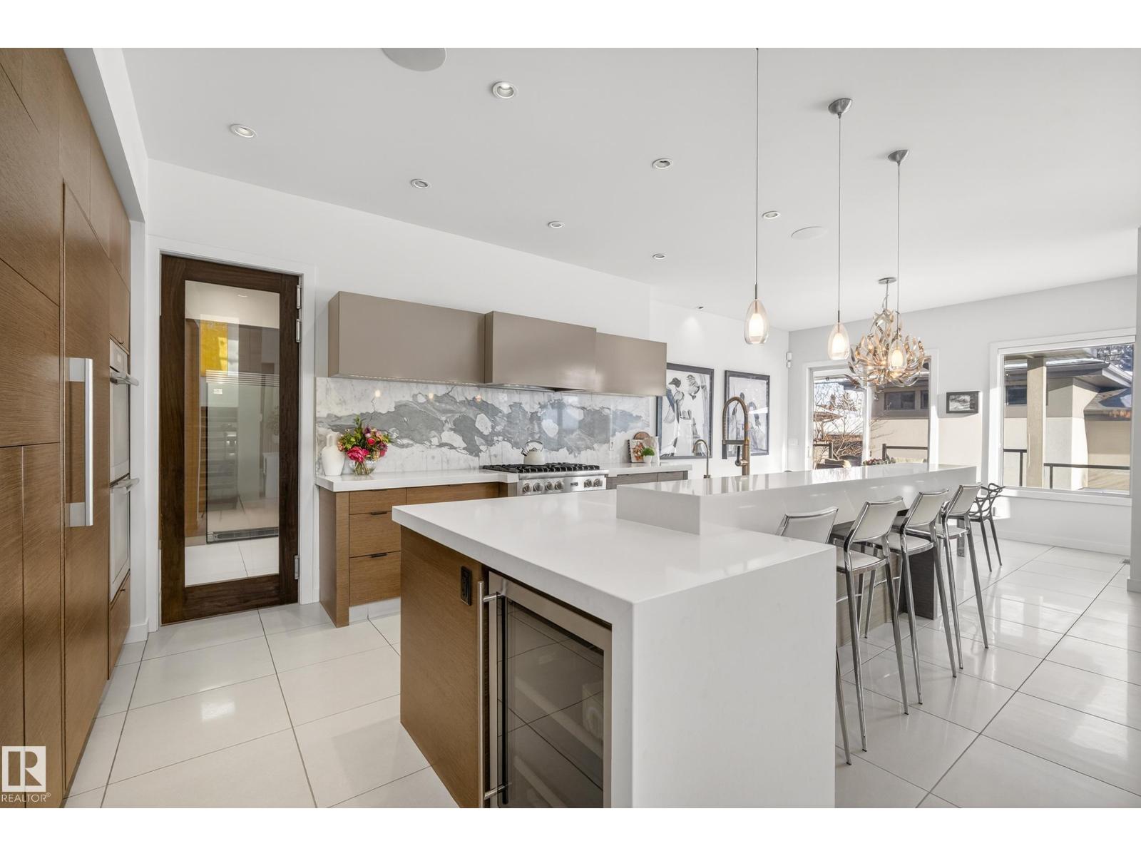 9415 144 ST NW, Edmonton