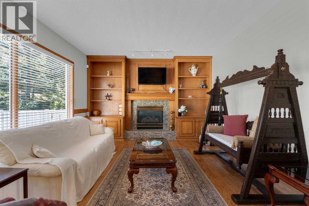 Single Family House for Sale in  Mountain Park Drive SE McKenzie Lake Calgary 