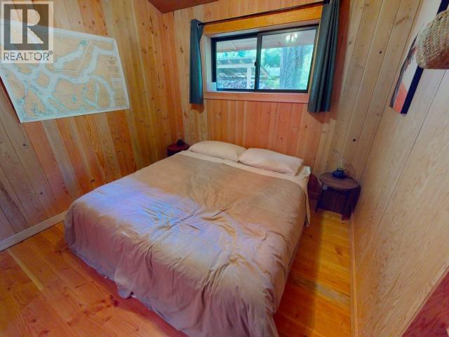 1590/94 VANCOUVER BLVD - 13