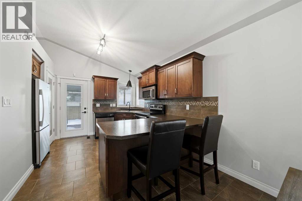 69 Bowman Circle, Sylvan Lake