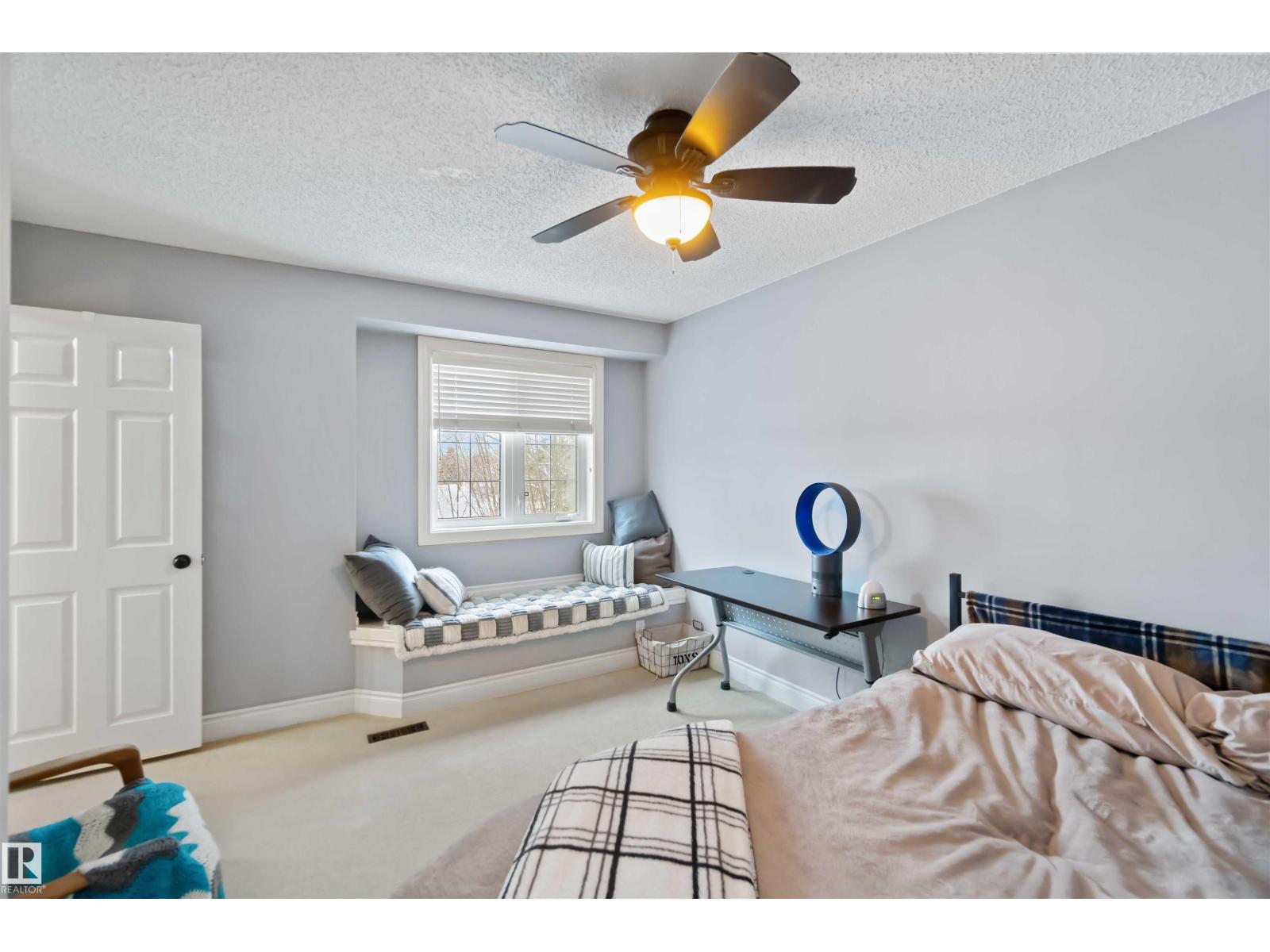 501 LAKESIDE DR, Rural Parkland County