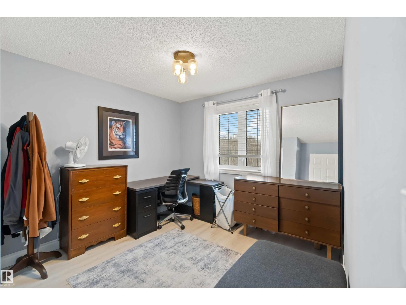 501 LAKESIDE DR, Rural Parkland County