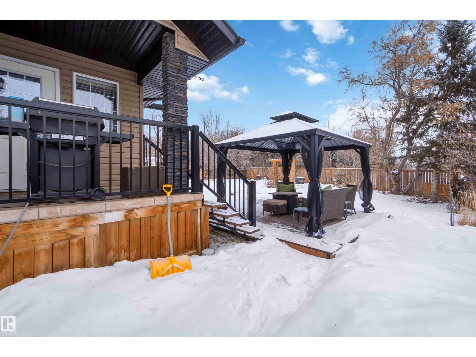 501 LAKESIDE DR, Rural Parkland County