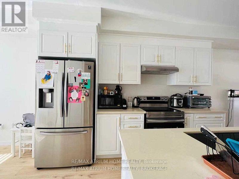 18 MCNAUGHTON ROAD - Photo 3 of 17, Vaughan (Maple), Ontario