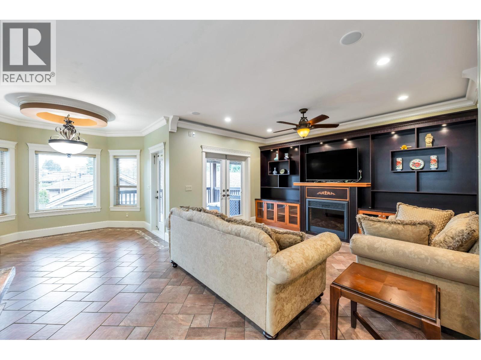 7307 2ND STREET, Burnaby