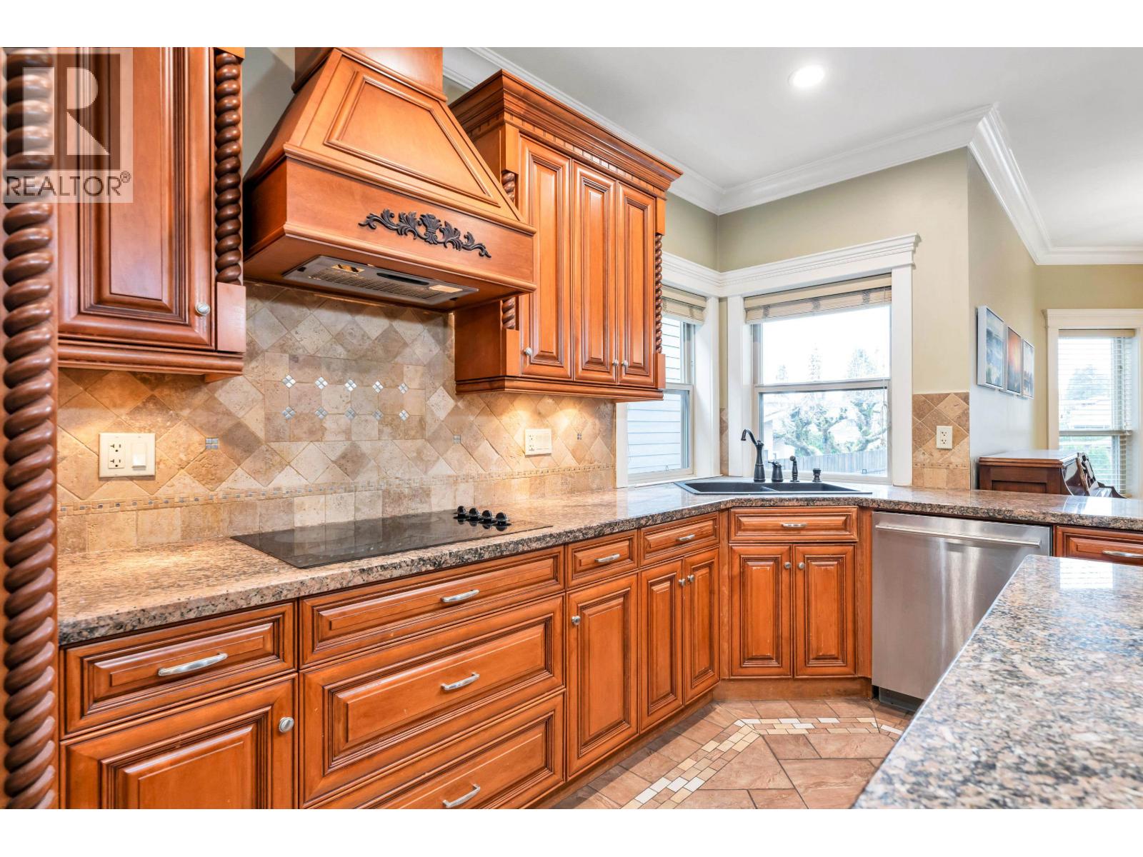 7307 2ND STREET, Burnaby