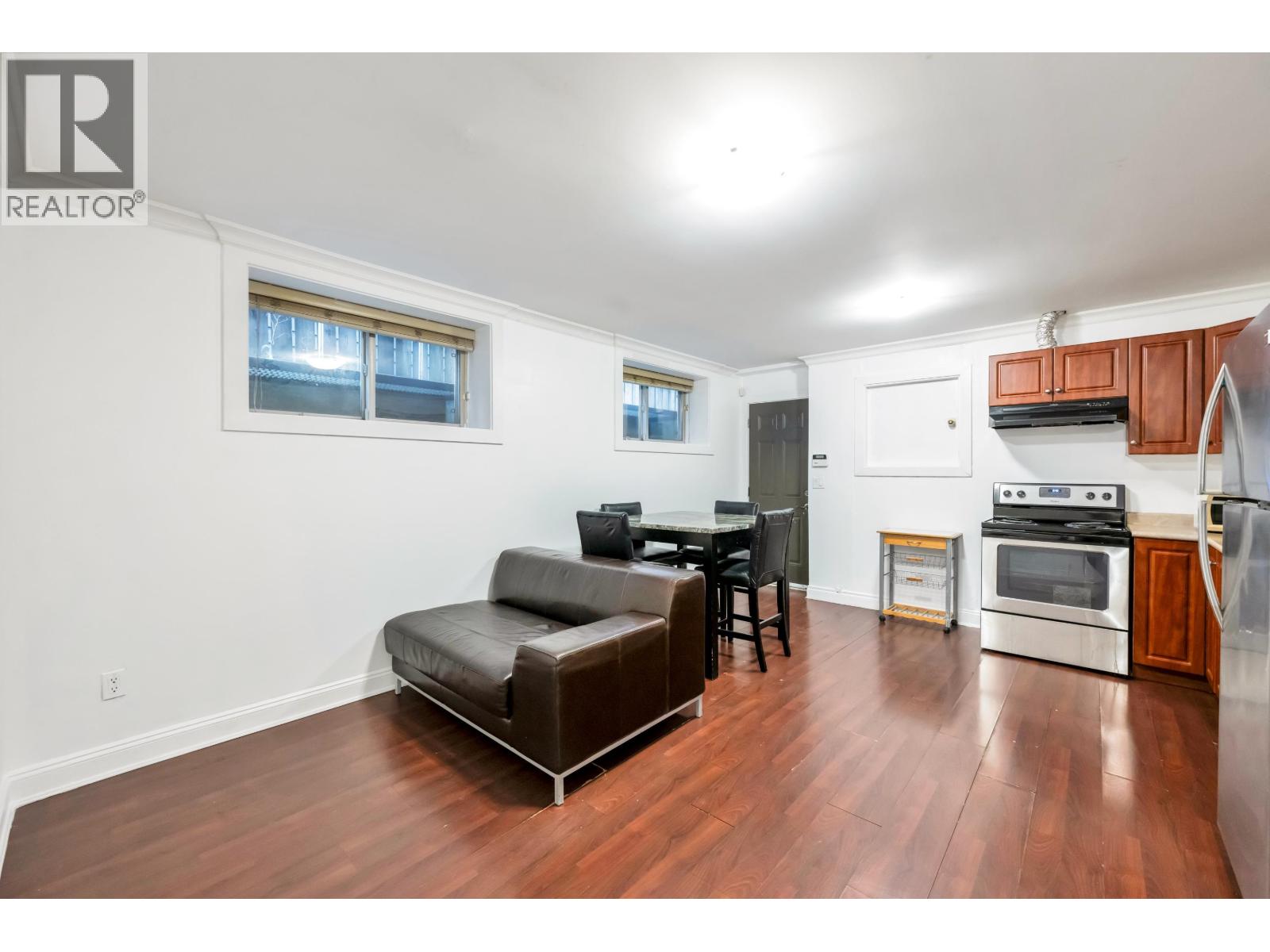 7307 2ND STREET, Burnaby