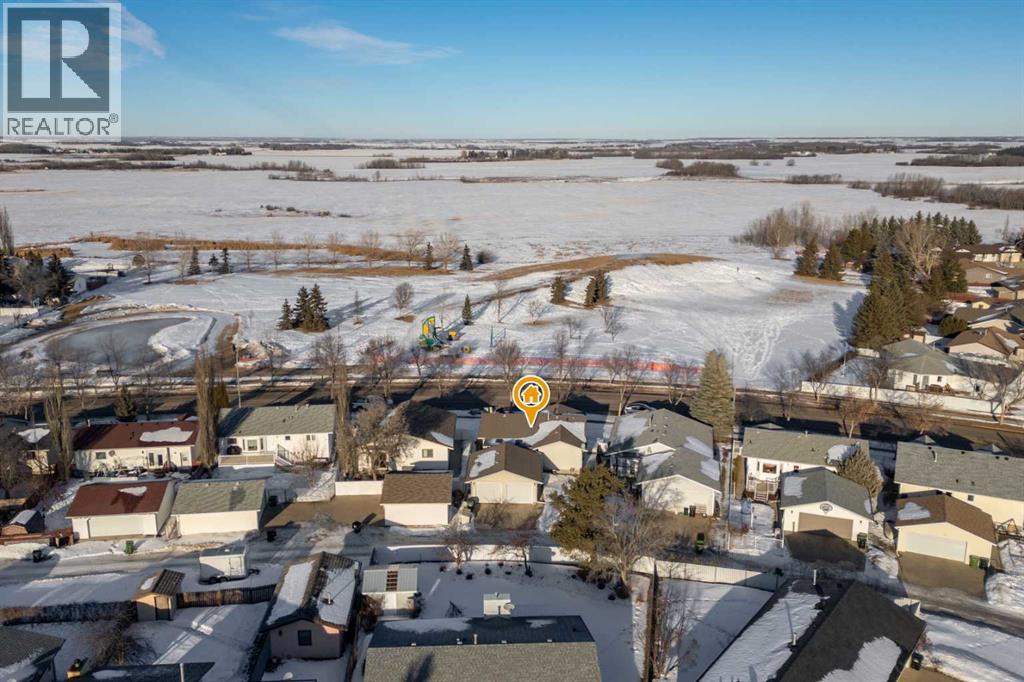 Single Family House Bungalow for Sale in   Avenue Victoria Park Camrose 