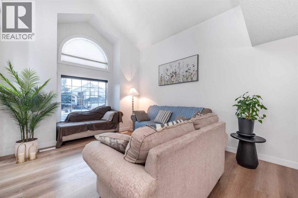 Single Family House for Sale in  Woodbrook Road SW Woodbine Calgary 