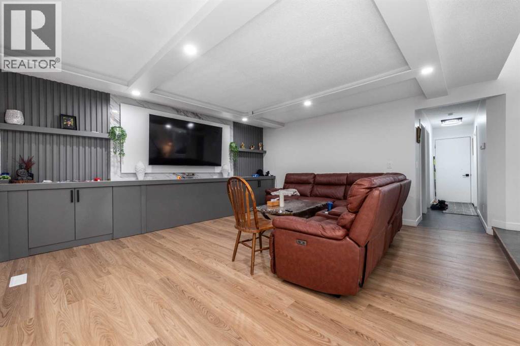 Single Family House for Sale in  Woodbrook Road SW Woodbine Calgary 