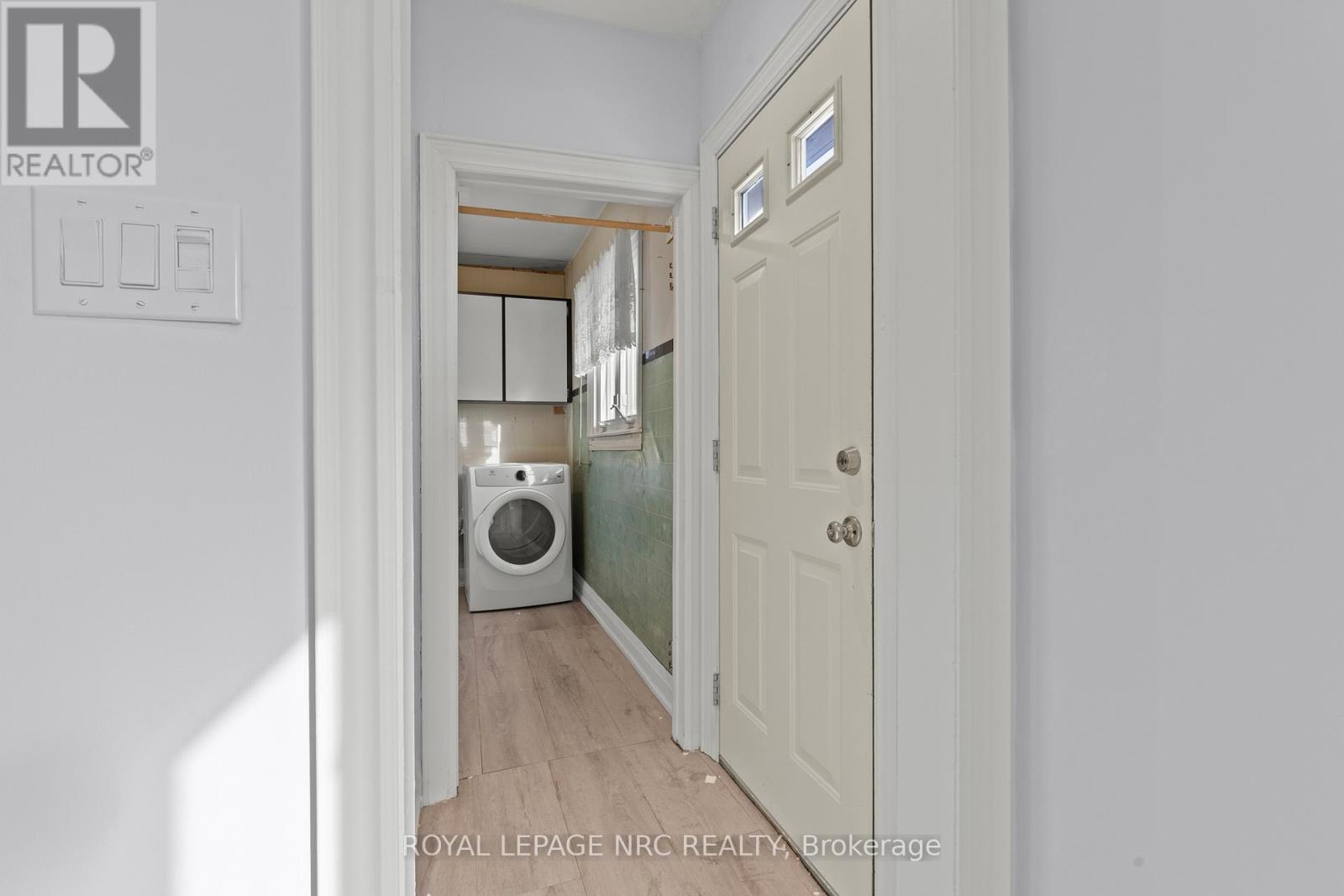 360 Cherryhill Unit Rear photo 5