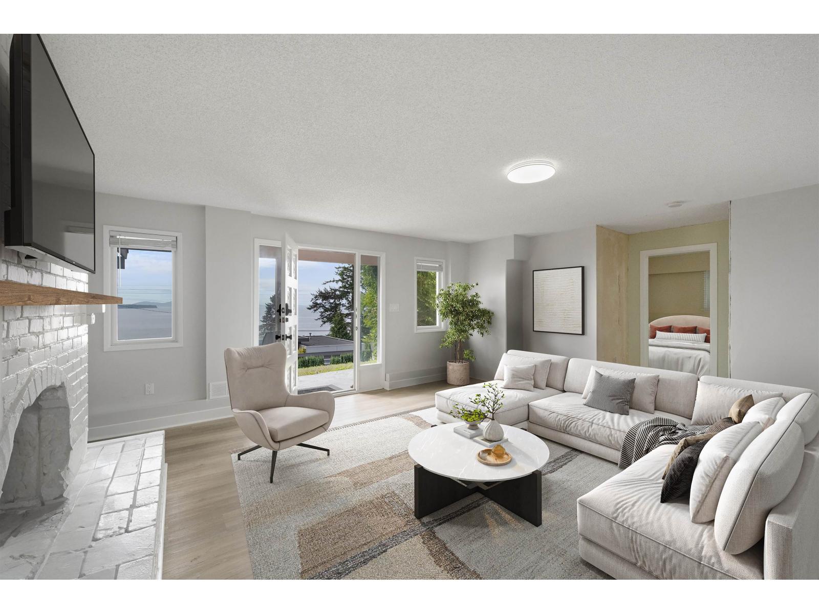 14310 SUNSET DRIVE, White Rock