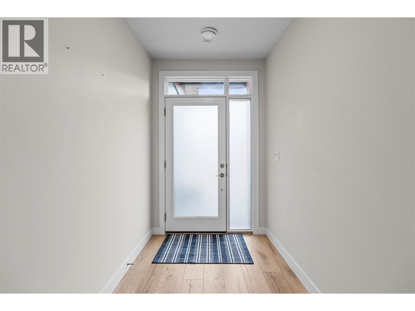  204 Vineyard Way, Vernon