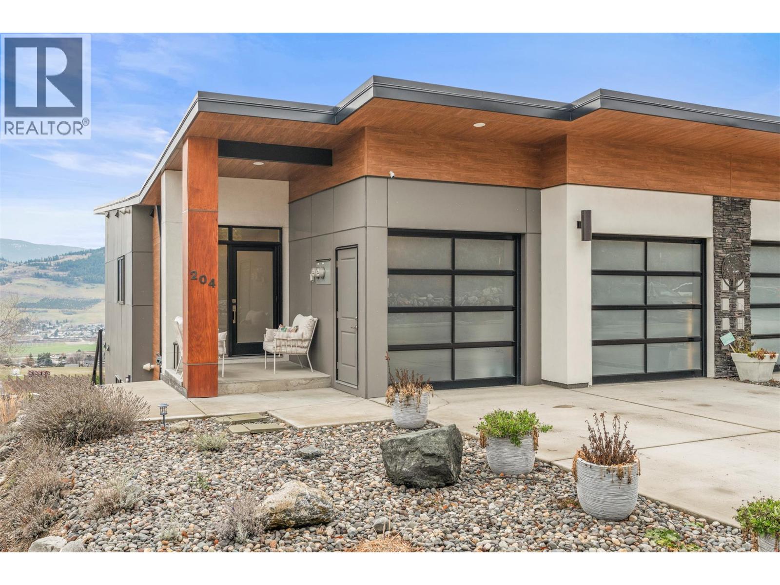  204 Vineyard Way, Vernon