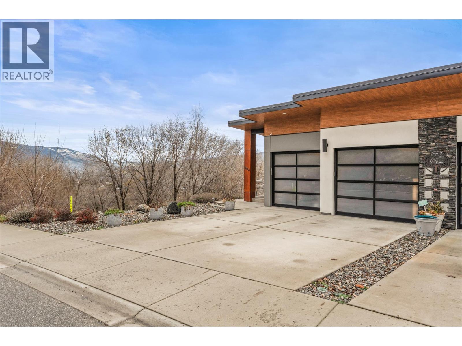  204 Vineyard Way, Vernon