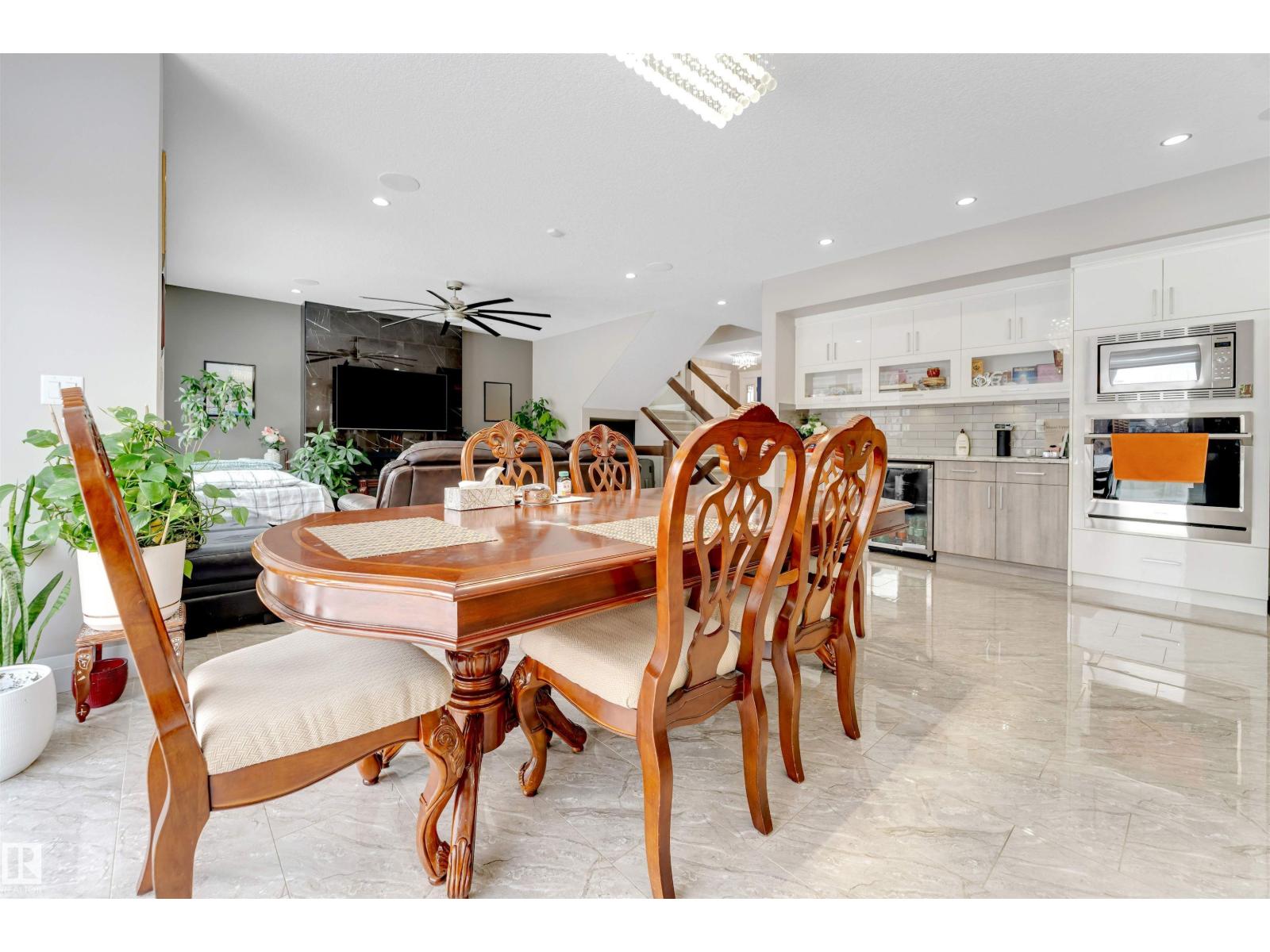 2029 89B ST SW, Edmonton