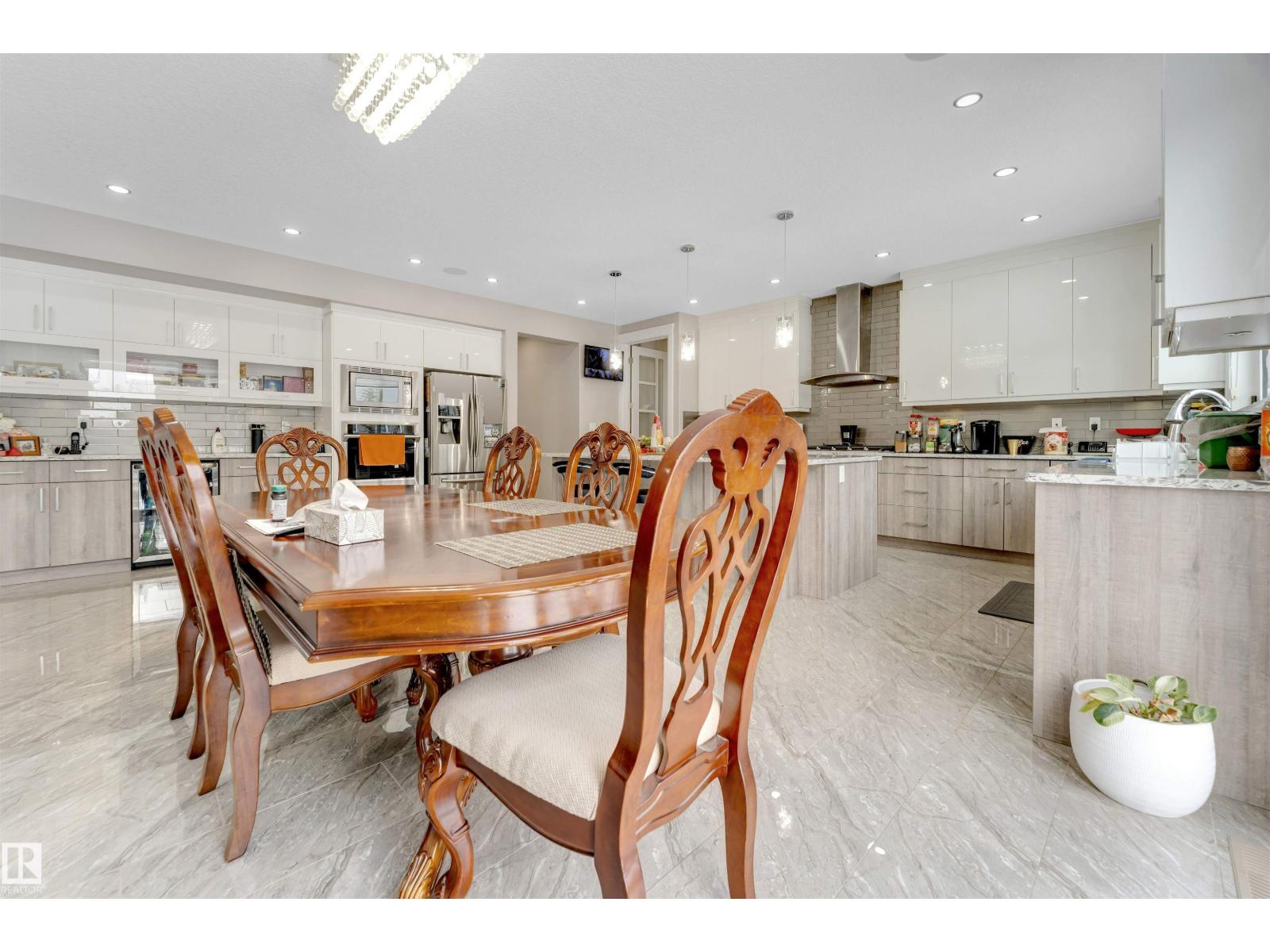 2029 89B ST SW, Edmonton