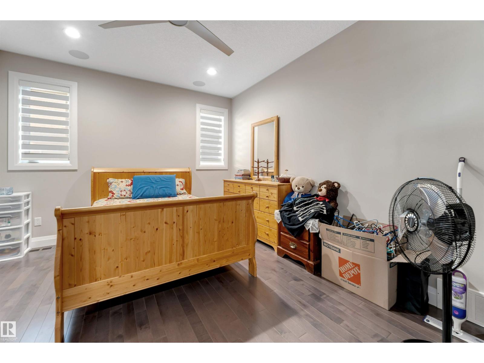 2029 89B ST SW, Edmonton