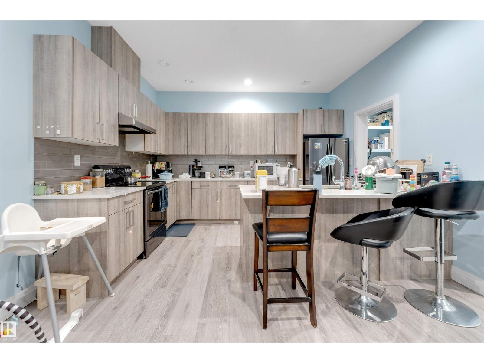 2029 89B ST SW, Edmonton