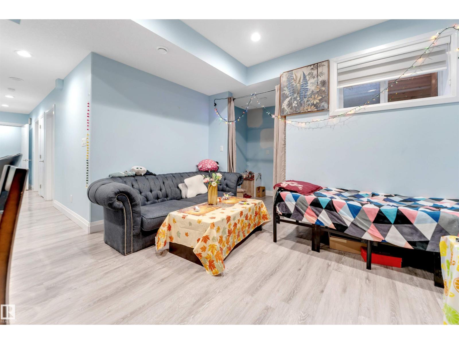 2029 89B ST SW, Edmonton