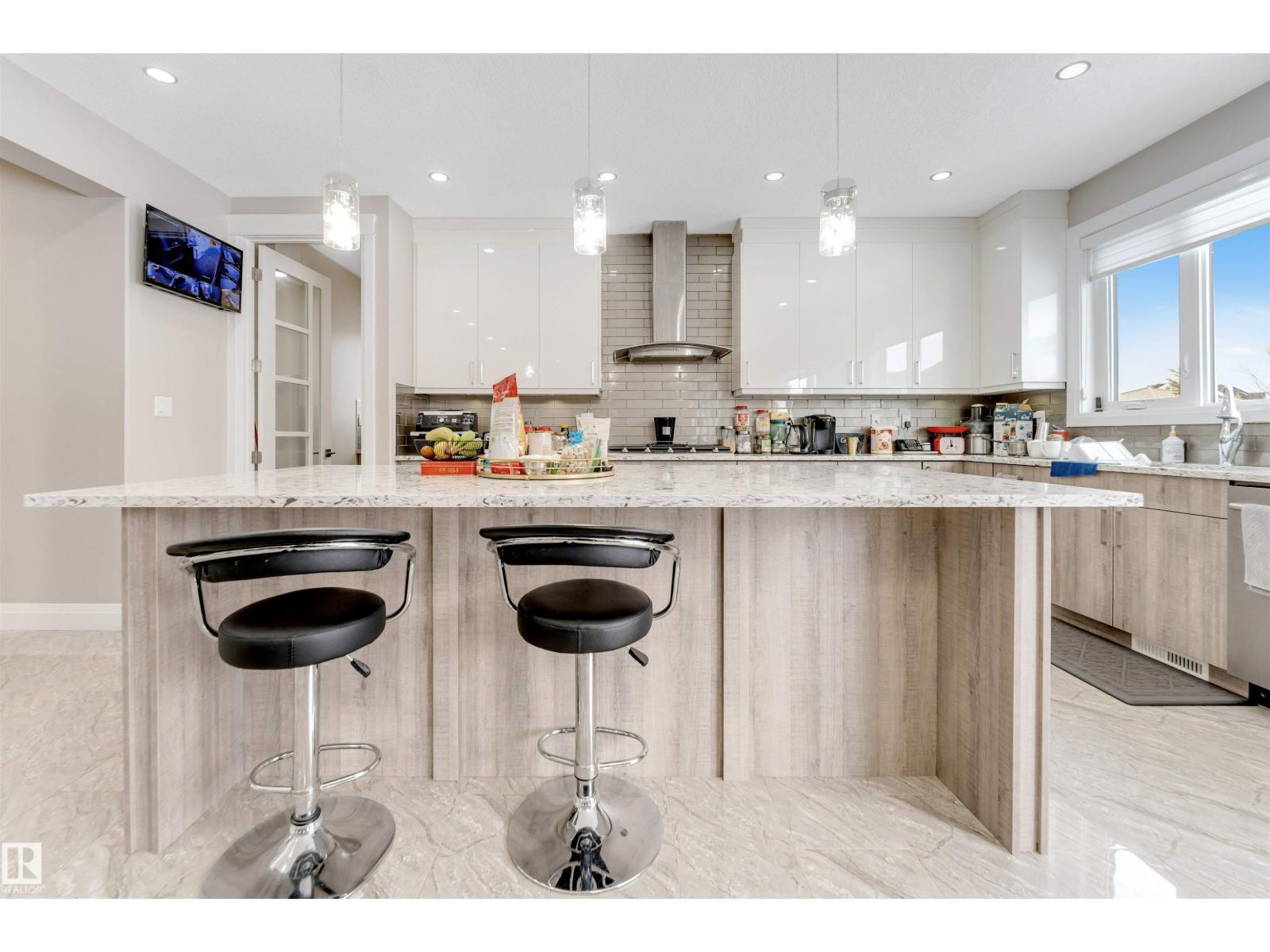 2029 89B ST SW, Edmonton