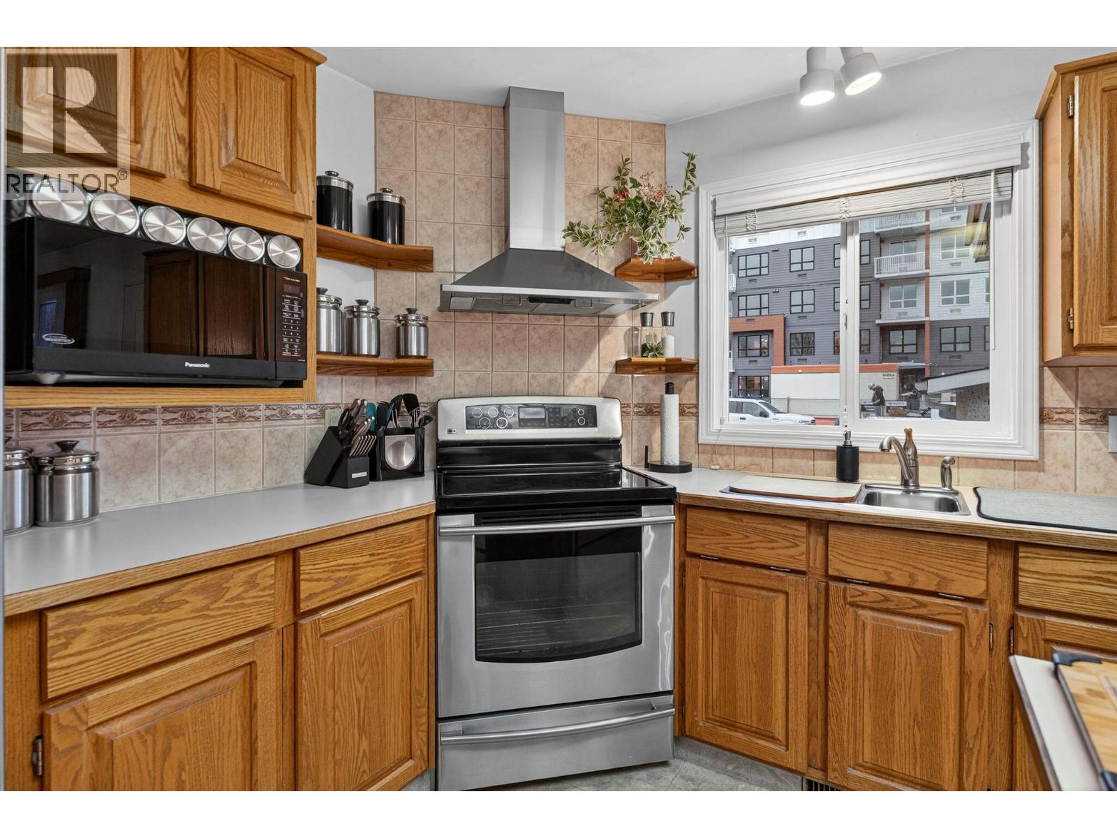  500 Mcdonald Road, Kelowna