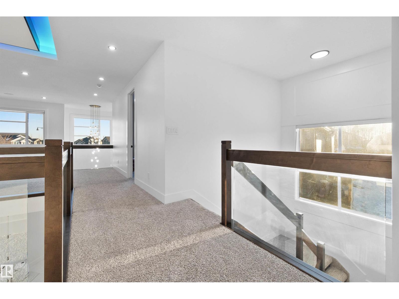 3904 Ginsburg CR NW, Edmonton