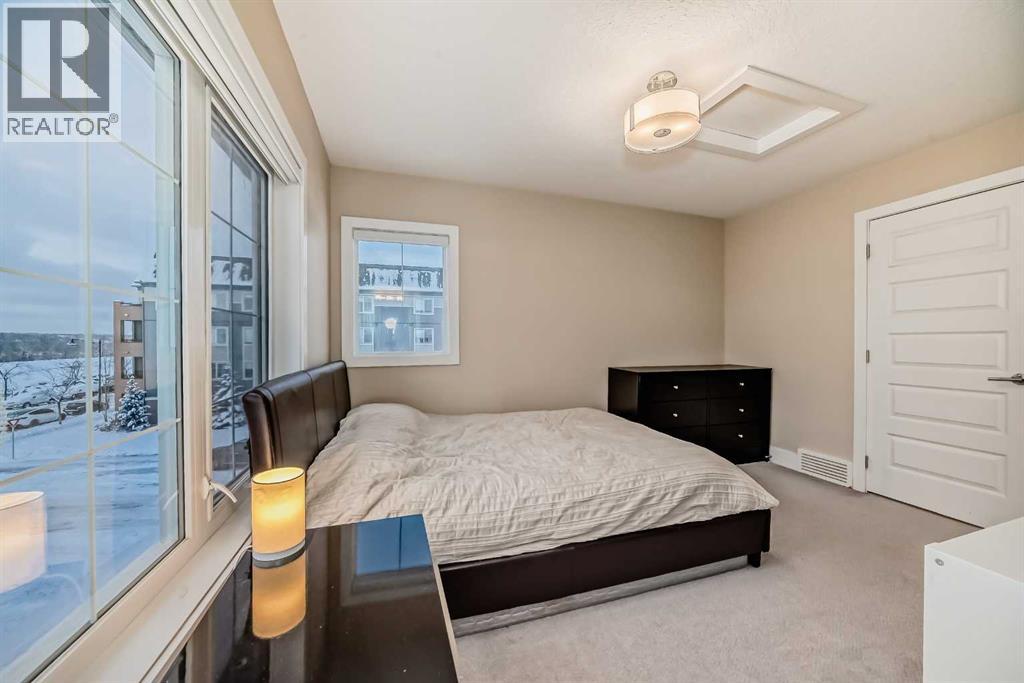 Single Family House for Sale in  Quarry Lane SE Douglasdale/Glen Calgary 