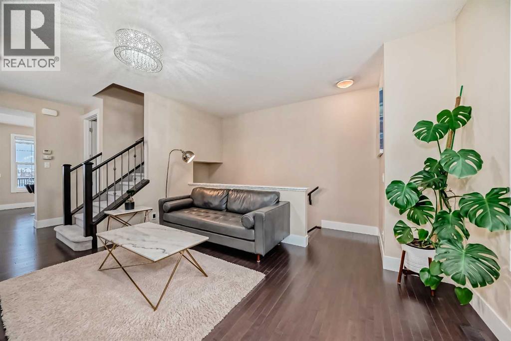 Single Family House for Sale in  Quarry Lane SE Douglasdale/Glen Calgary 