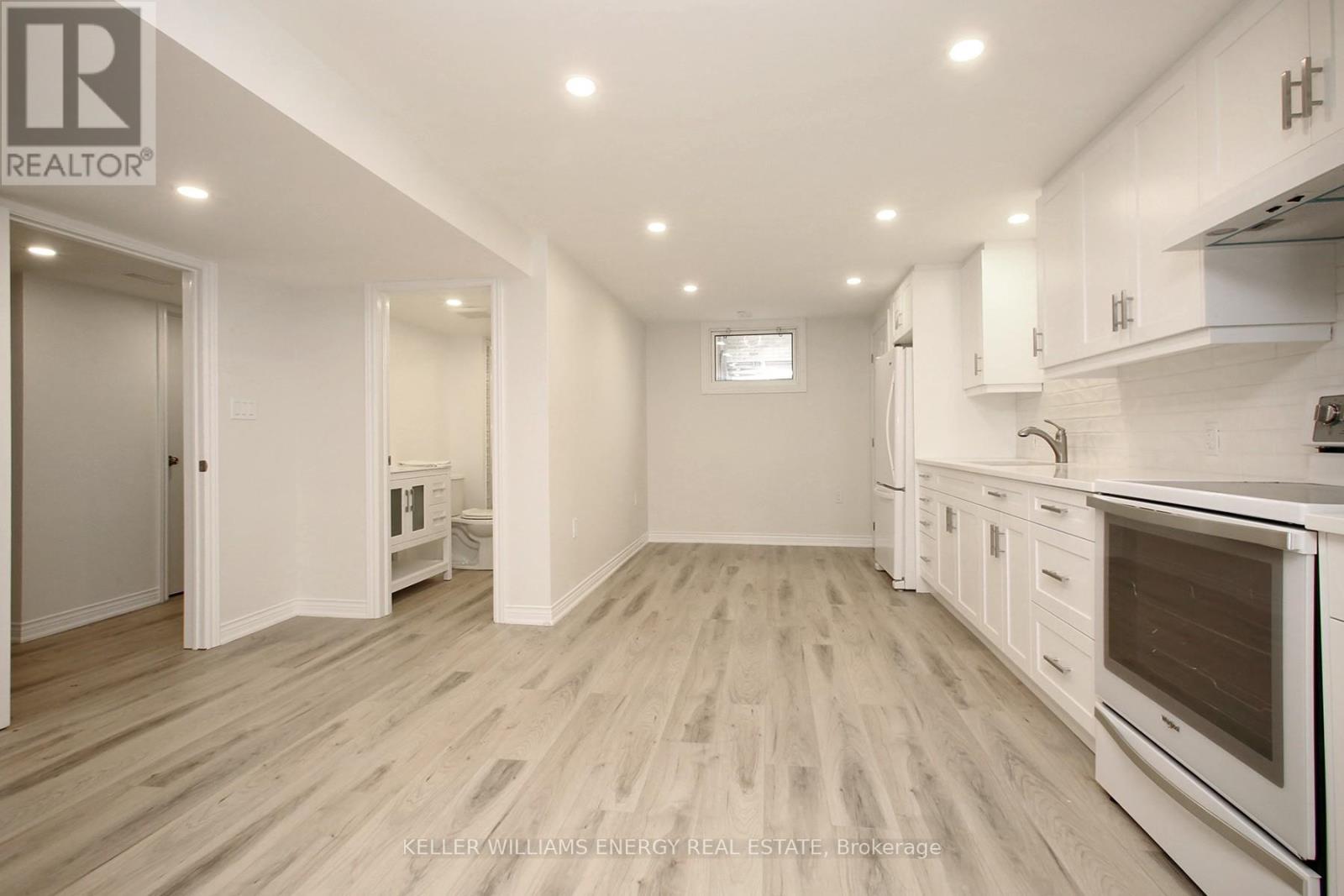 501 Kelly Unit Bsmnt photo 4