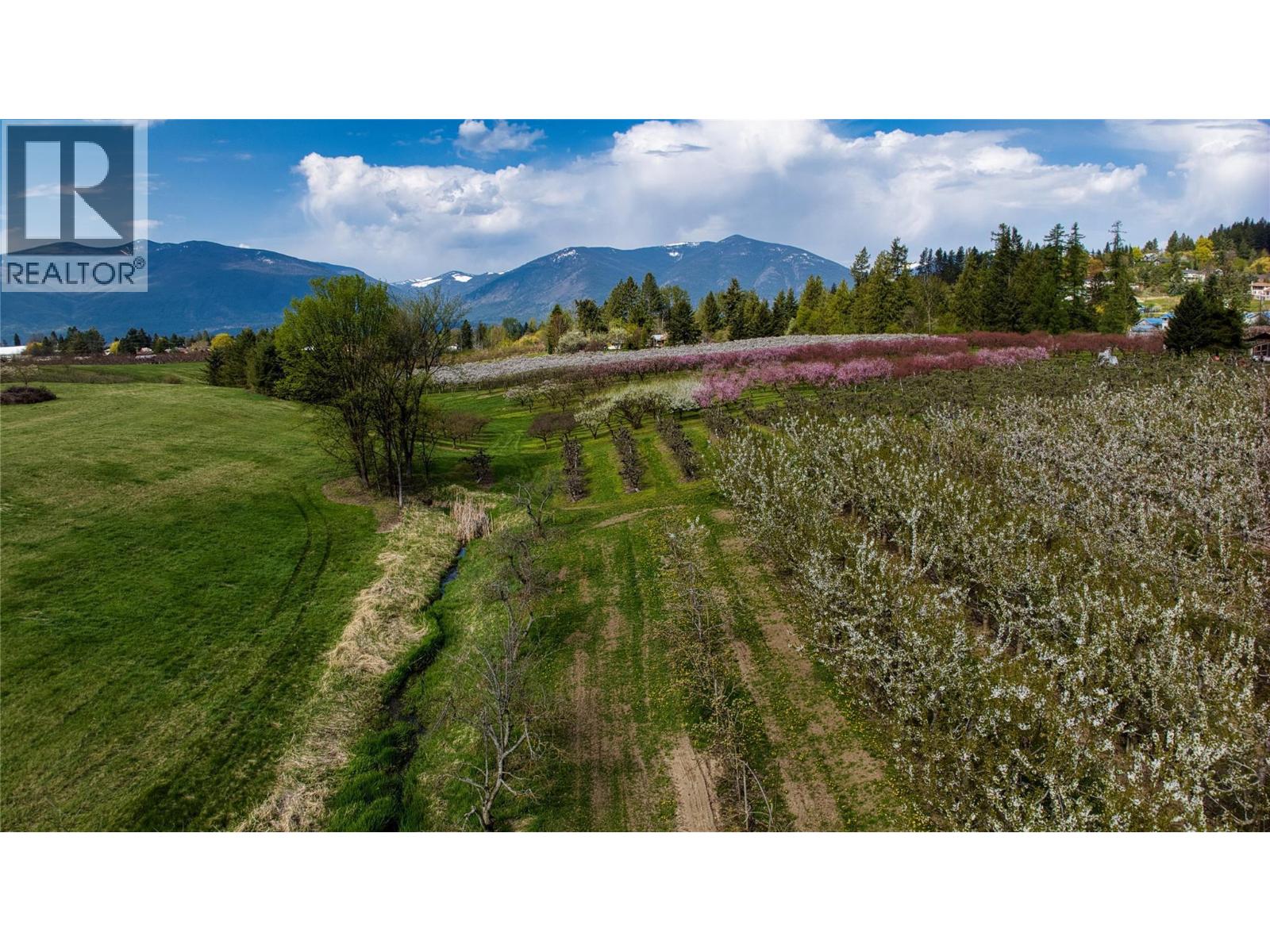  2813 3 Highway, Creston - Image 1