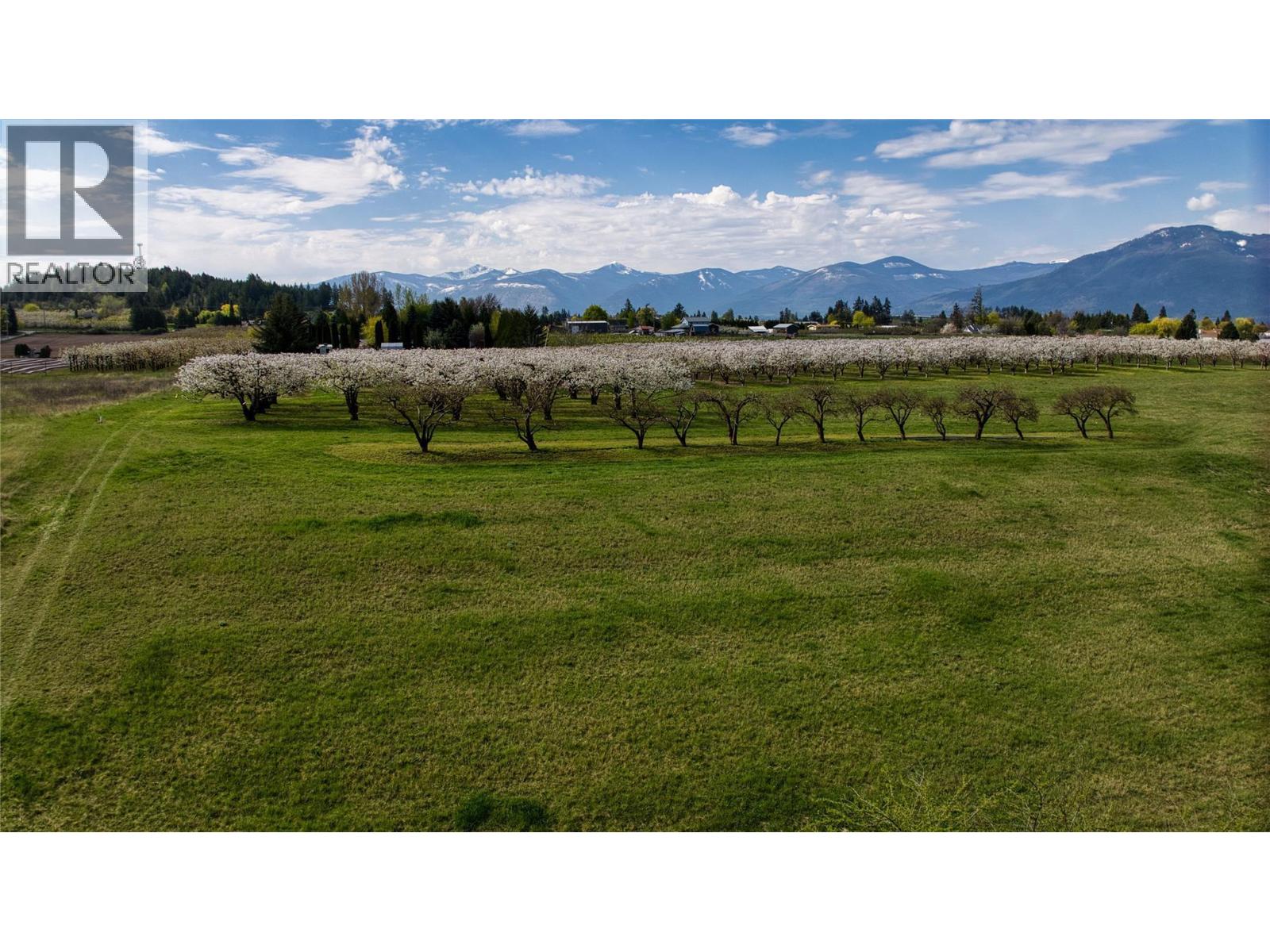  2813 3 Highway, Creston - Image 1