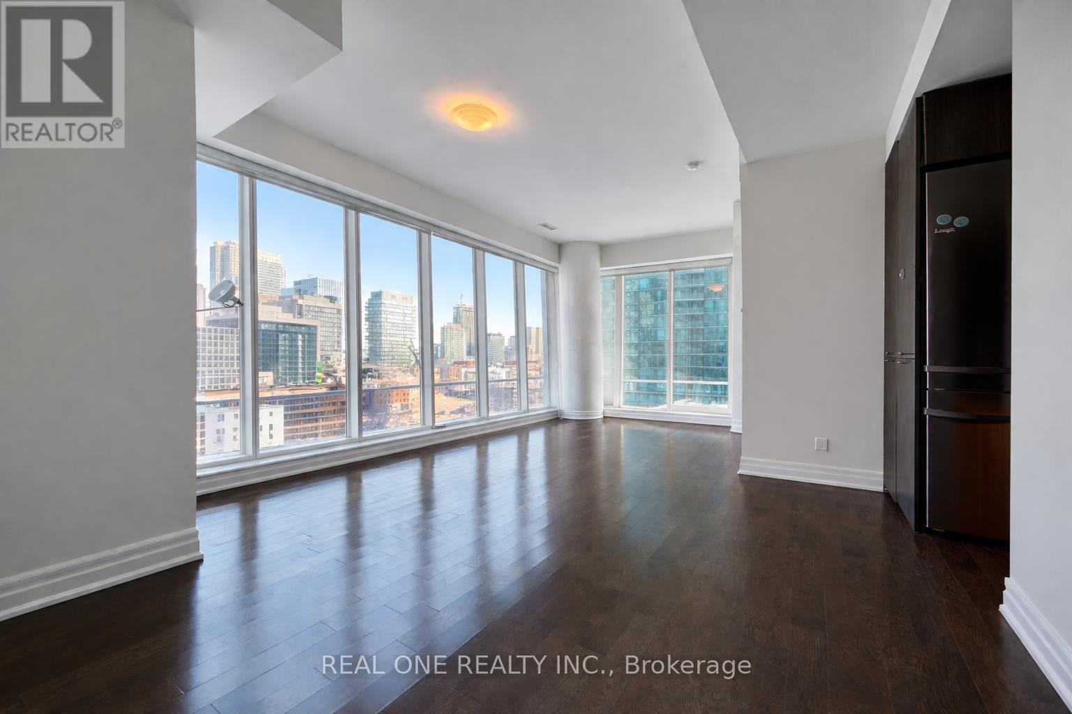 #1107 8 THE ESPLANADE AVENUE - 12