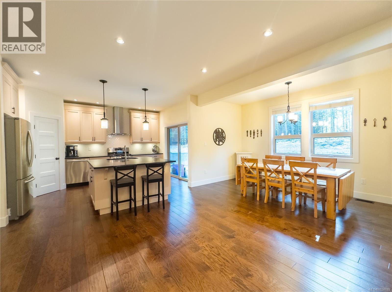 5970 Clements Rd, Duncan