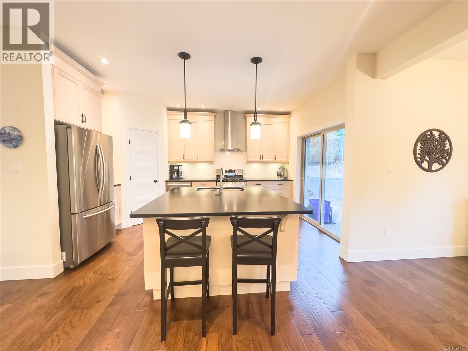 5970 Clements Rd, Duncan