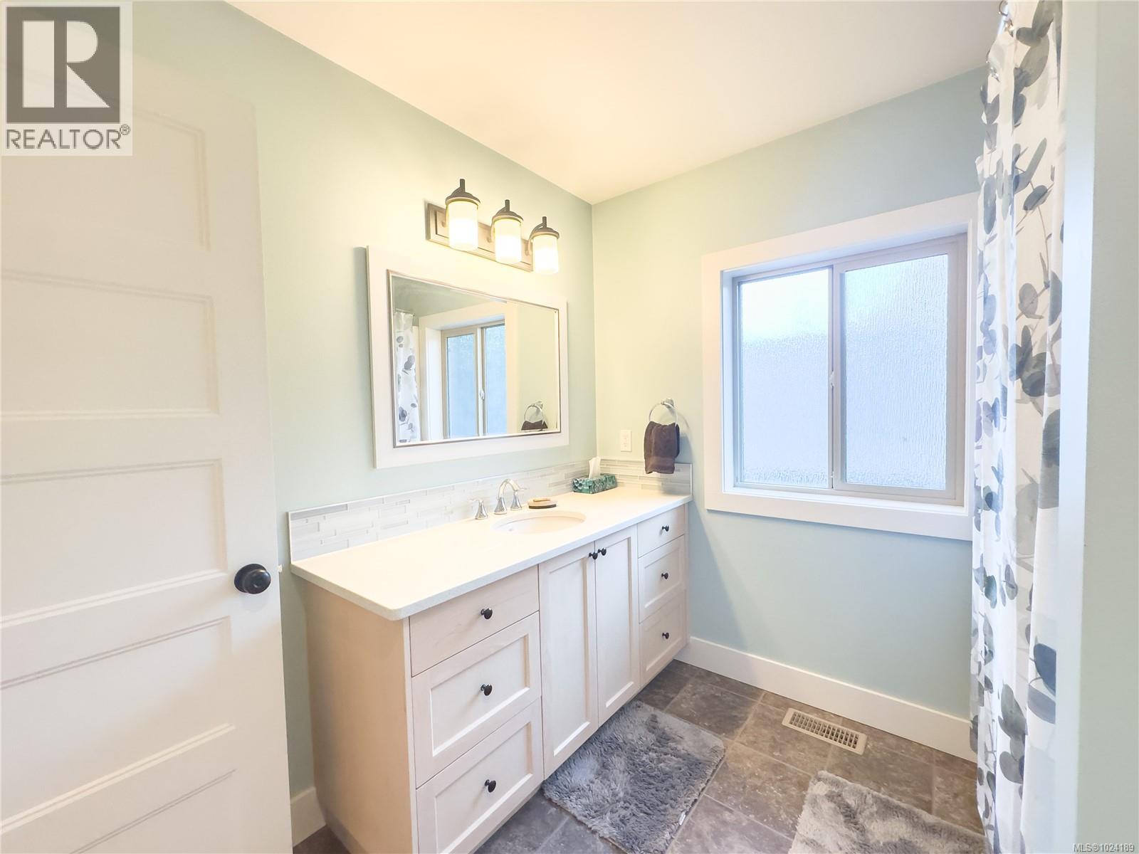 5970 Clements Rd, Duncan