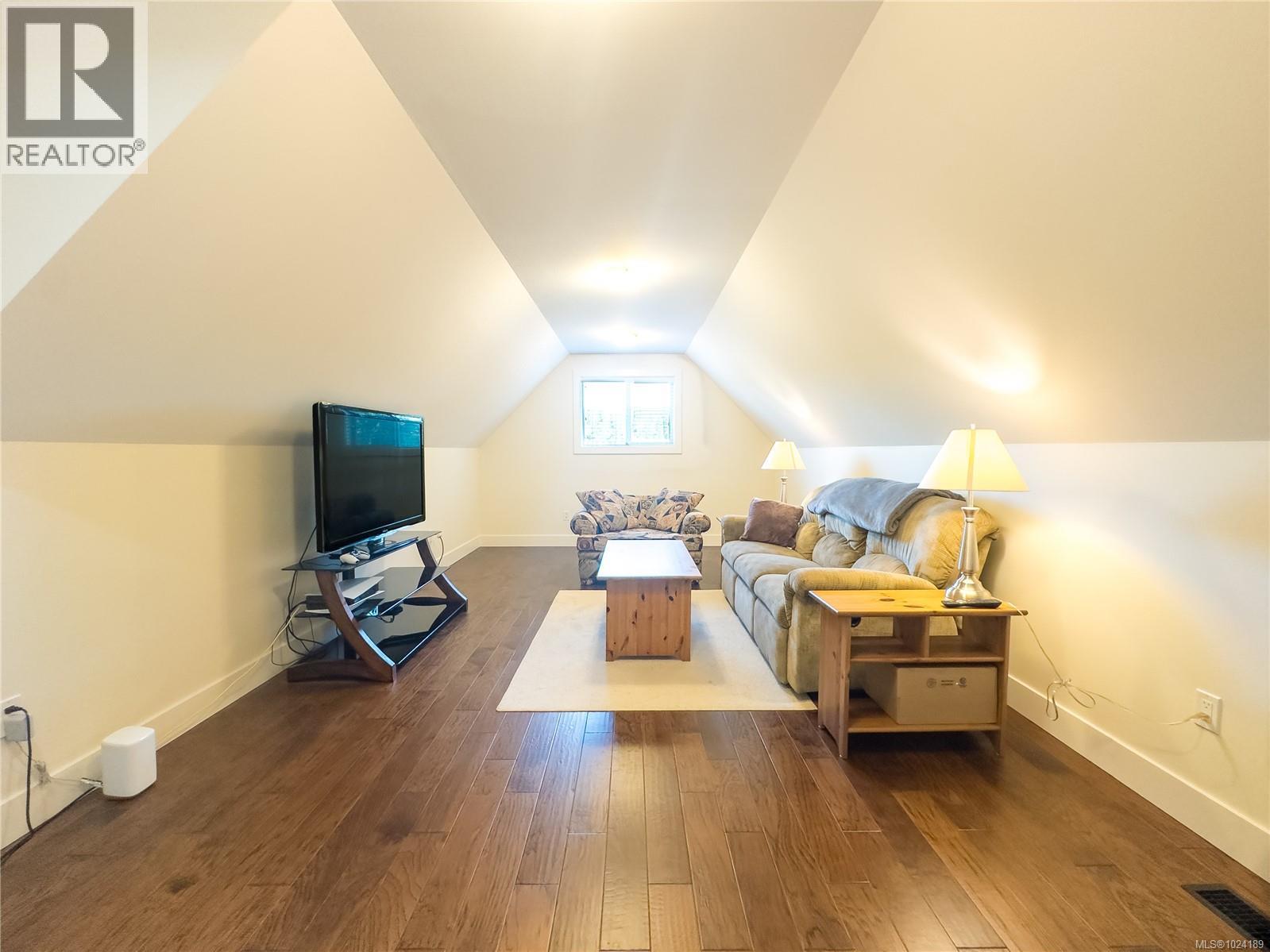 5970 Clements Rd, Duncan