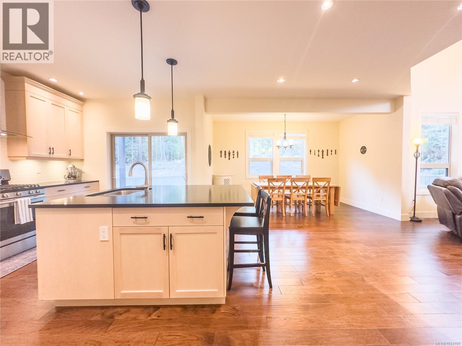 5970 Clements Rd, Duncan