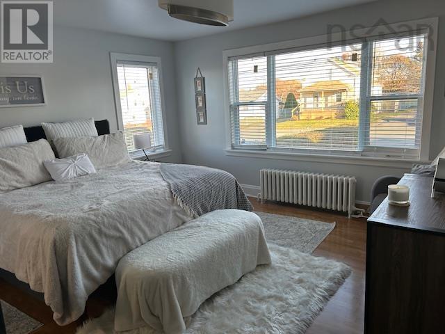 Property 12 of 41 of 633 King Street