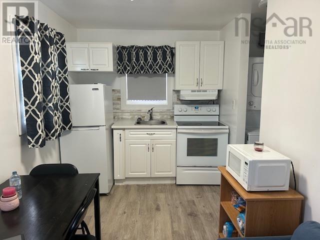 Property 33 of 41 of 633 King Street