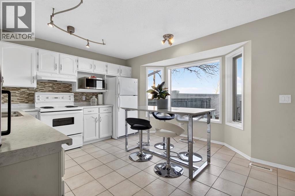 Single Family House for Sale in  Bedford Manor NE Beddington Heights Calgary 