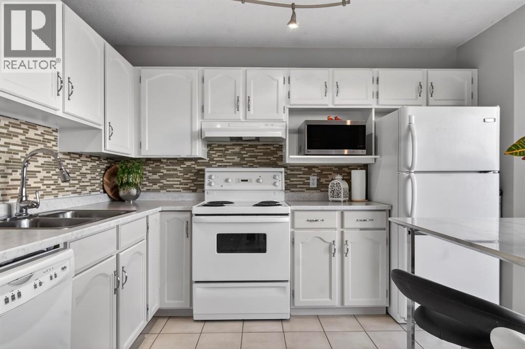 Single Family House for Sale in  Bedford Manor NE Beddington Heights Calgary 