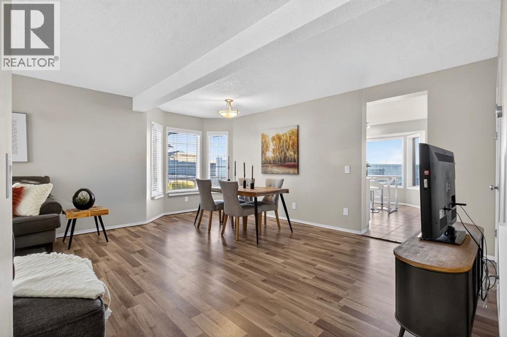 Single Family House for Sale in  Bedford Manor NE Beddington Heights Calgary 