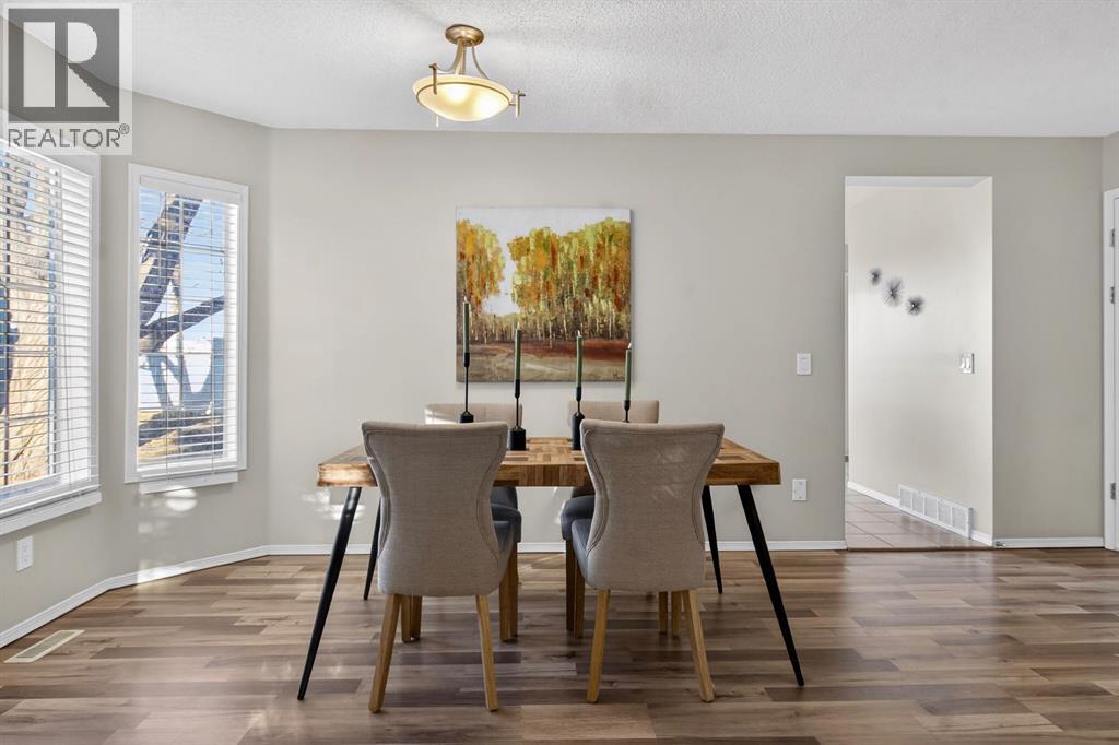 Single Family House for Sale in  Bedford Manor NE Beddington Heights Calgary 