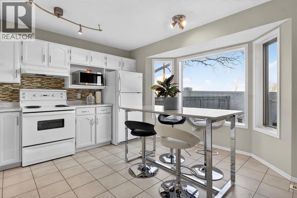 Single Family House for Sale in  Bedford Manor NE Beddington Heights Calgary 