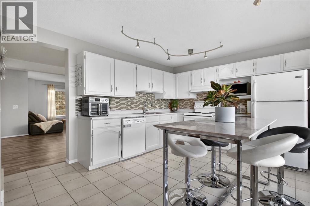 Single Family House for Sale in  Bedford Manor NE Beddington Heights Calgary 