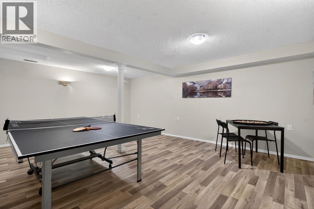 Single Family House for Sale in  Bedford Manor NE Beddington Heights Calgary 