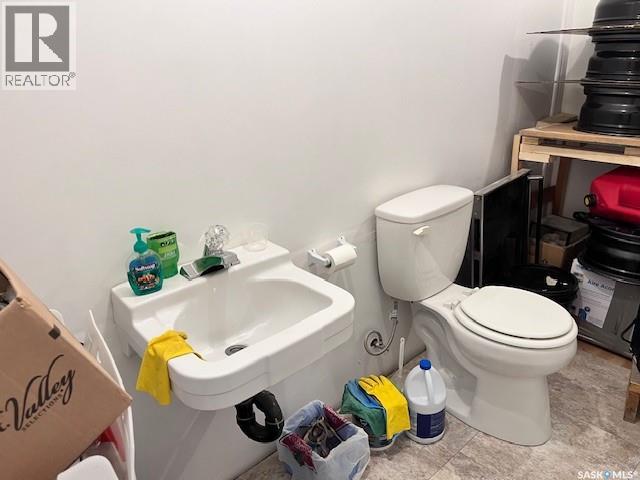207 KINISTINO AVENUE W - 19