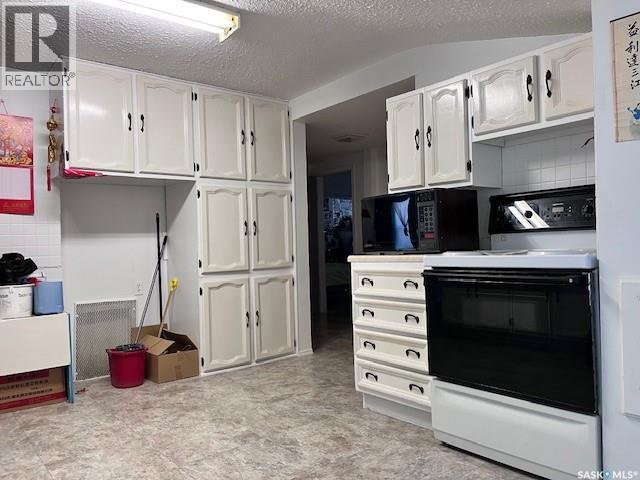 207 KINISTINO AVENUE W - 7